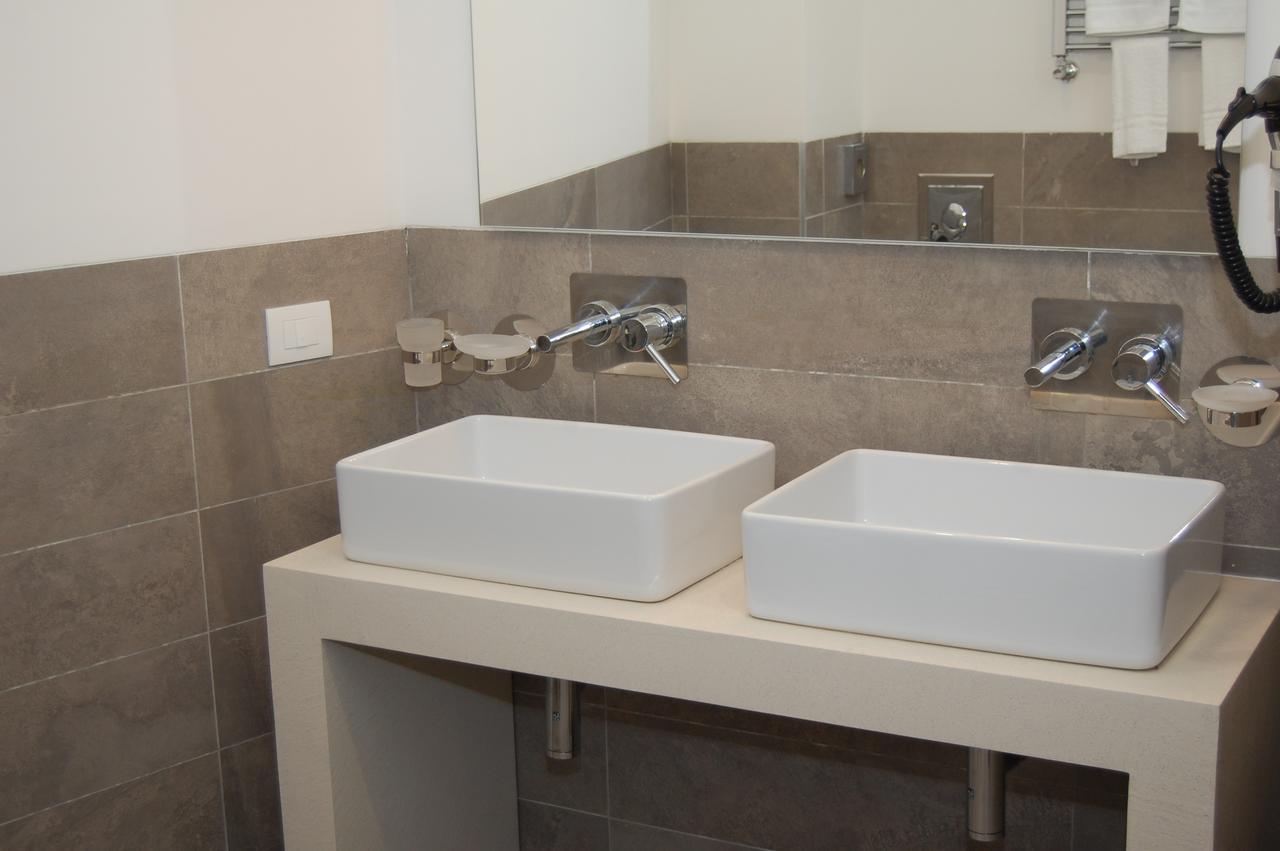 National Park Hotel & Spa Cotronei 外观 照片