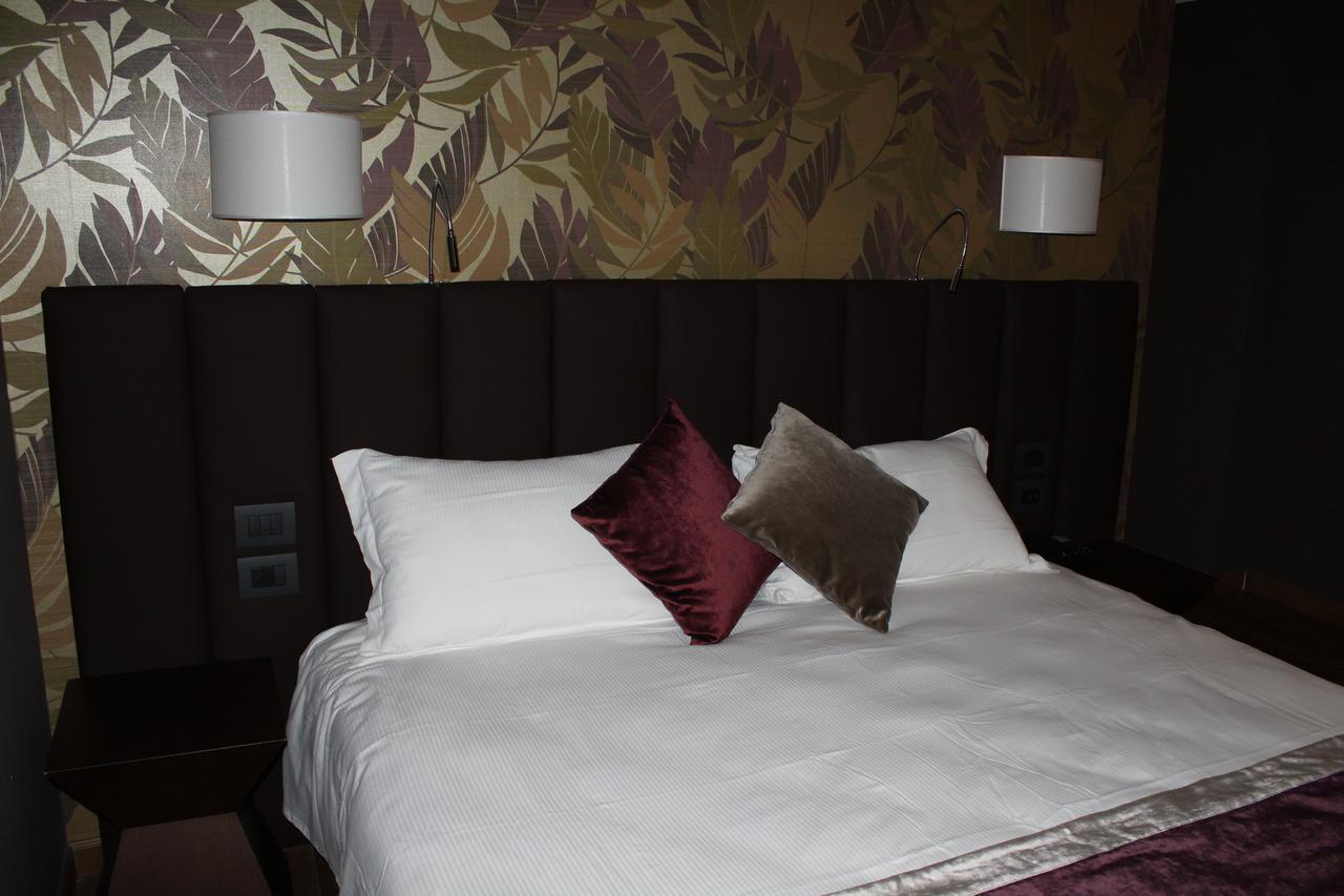 National Park Hotel & Spa Cotronei 外观 照片